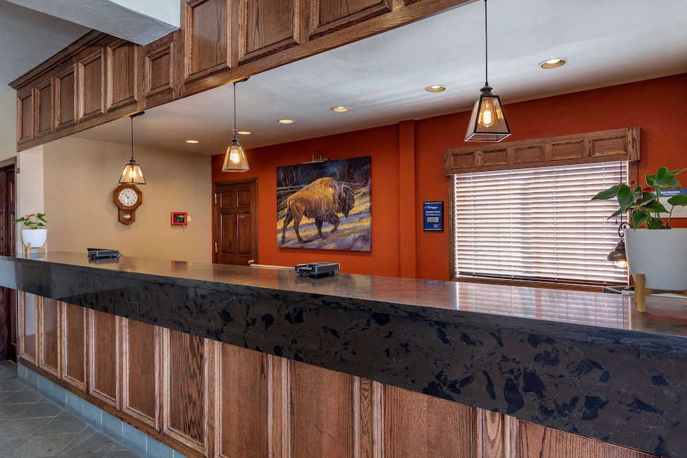 Best Western Desert Inn 6/50