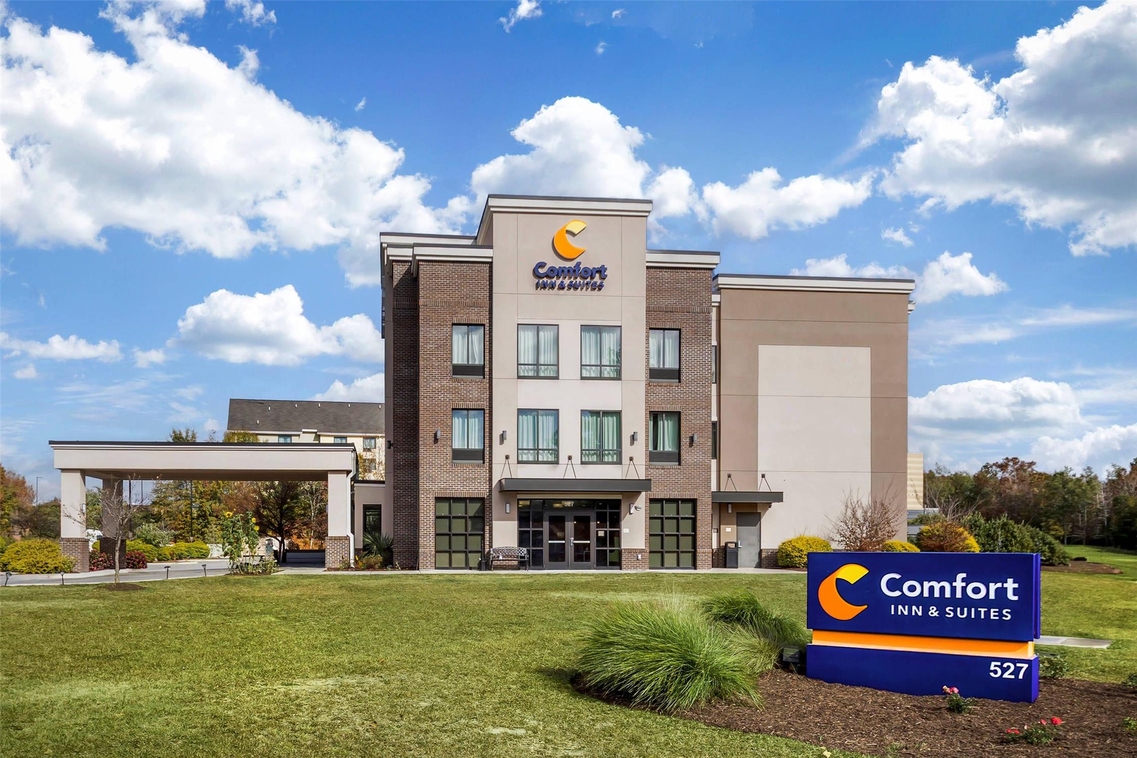 Comfort Inn & Suites Florence Center Area 1/14