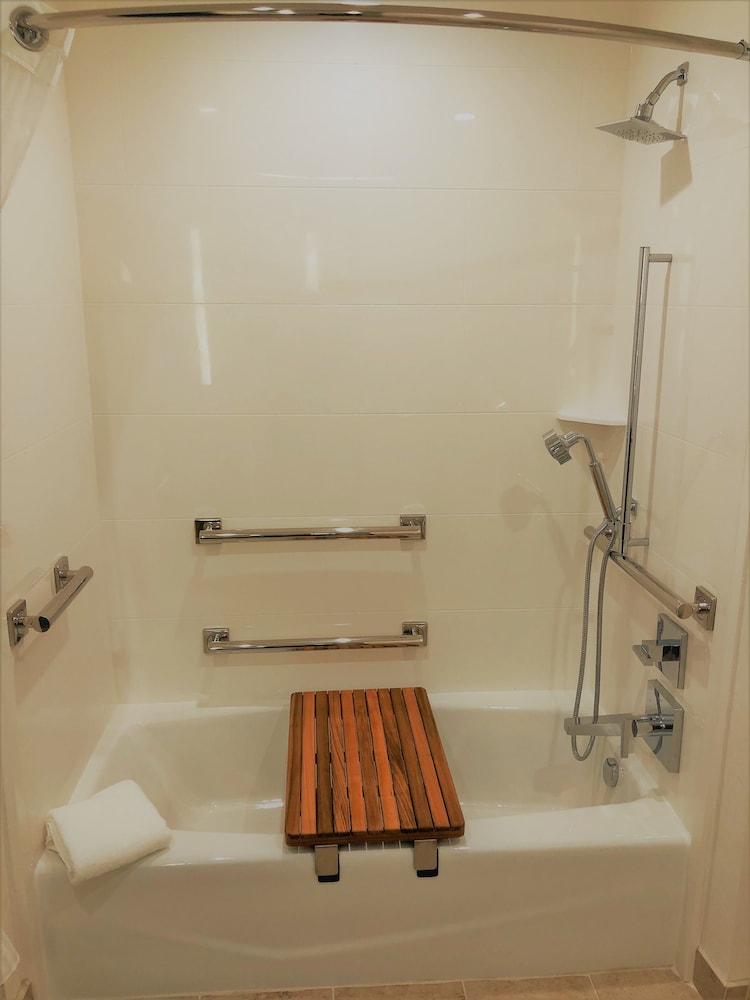 Hilton Garden Inn West Palm Beach I95 Outlets 24/48