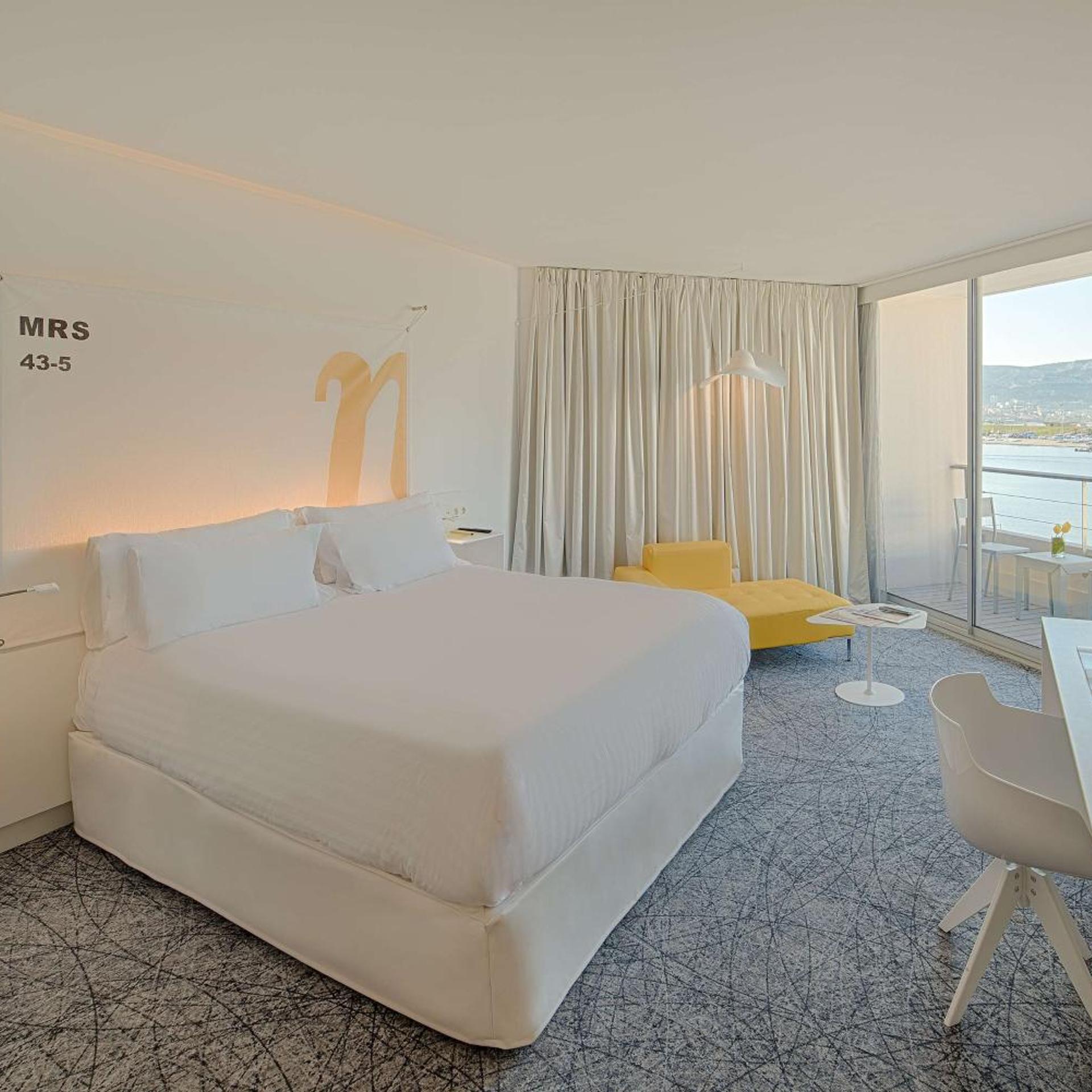 Nhow, Junior Suite, with Extra Bed, Sea View