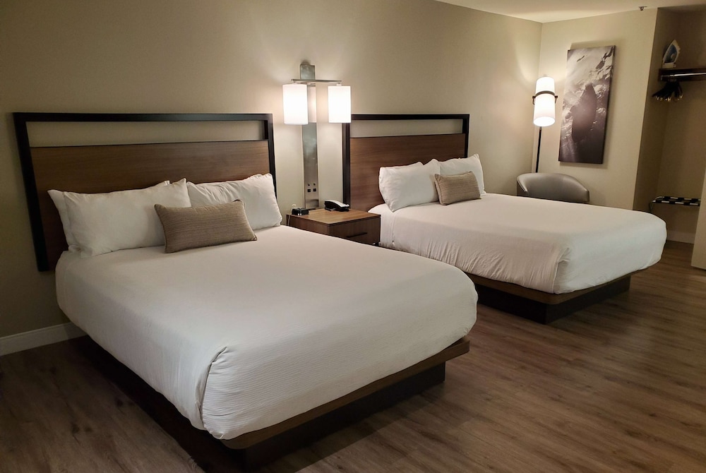 Wyndham Garden San Diego near SeaWorld 27/65