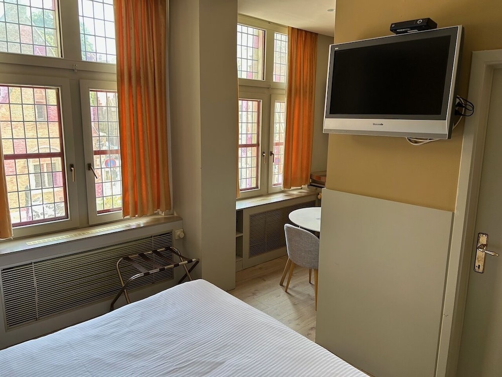 PREMIER, DOUBLE BED