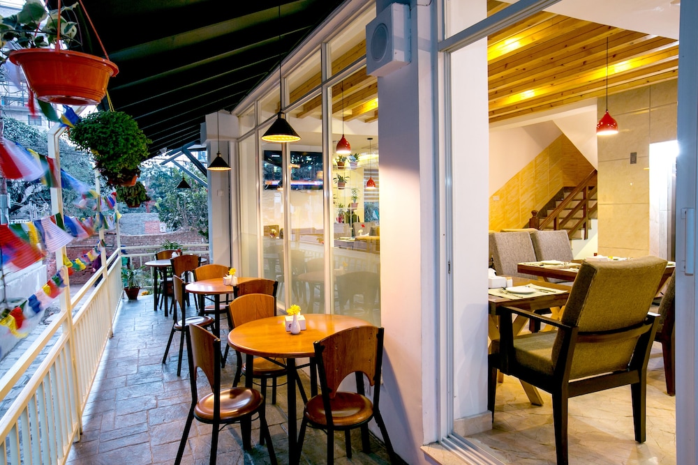 Beautiful Kathmandu Hotel 29/50