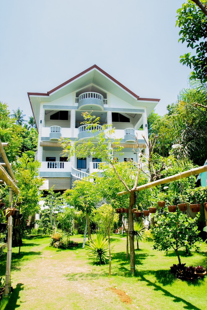 Greenyard Inn 6/68