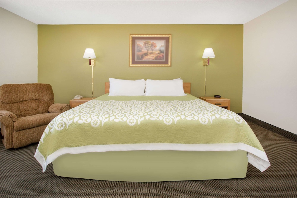 Days Inn by Wyndham Ogallala 6/31