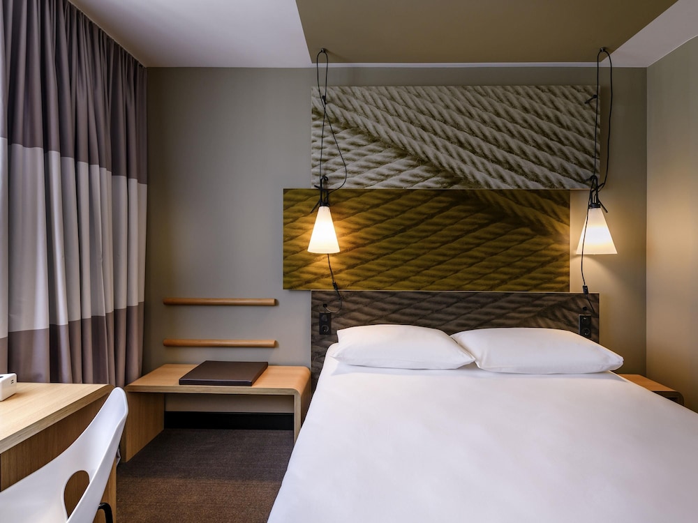 Ibis Regensburg Zentrum 29/71