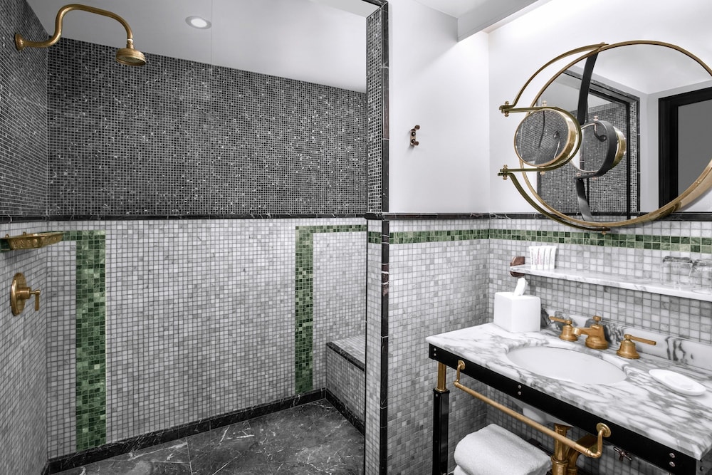 Le Meridien New York Central Park 9/30