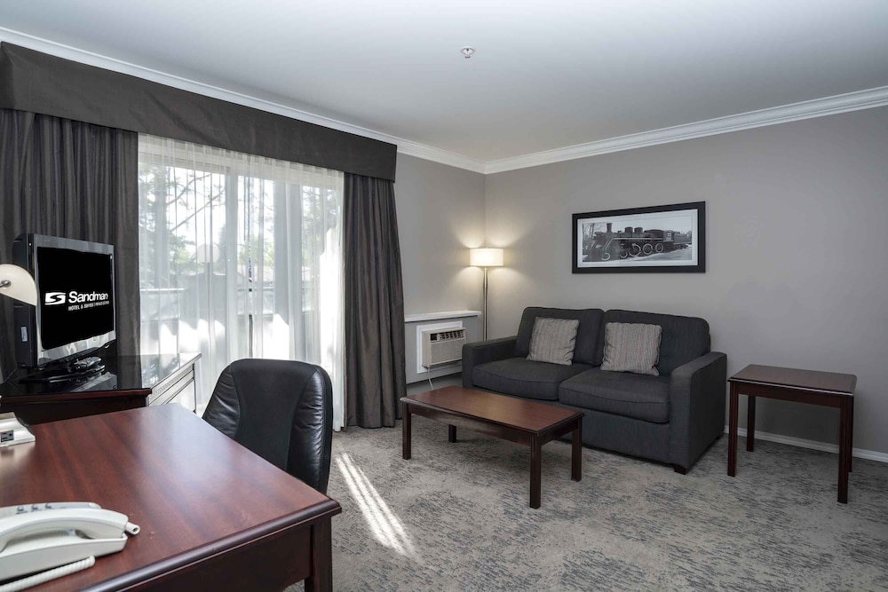 Sandman Hotel & Suites Prince George 22/47