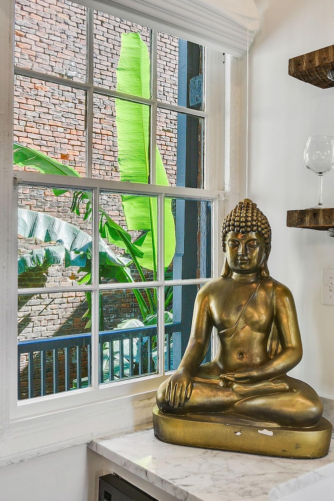 French Quarter Mansion 35/50