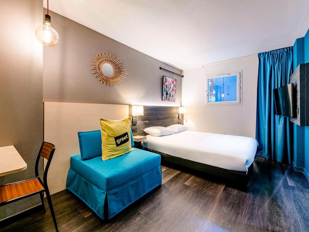 Pop, Superior, Double Bed, Sofa