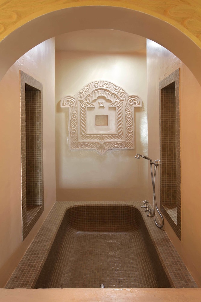 Gold Zanzibar Beach House and Spa 18/50