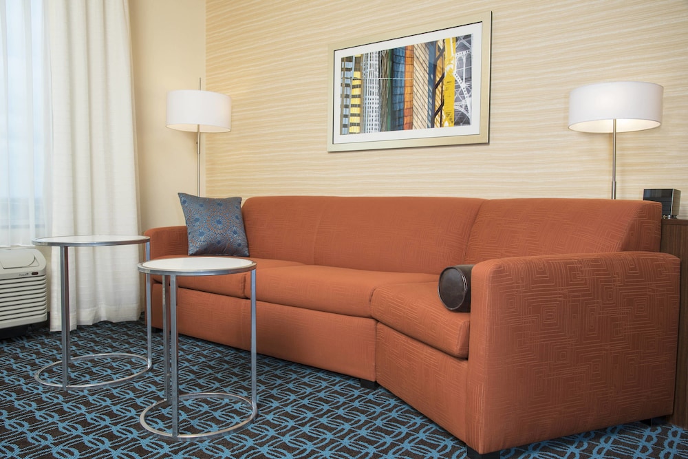Fairfield Inn Suites Fredericksburg 29/41