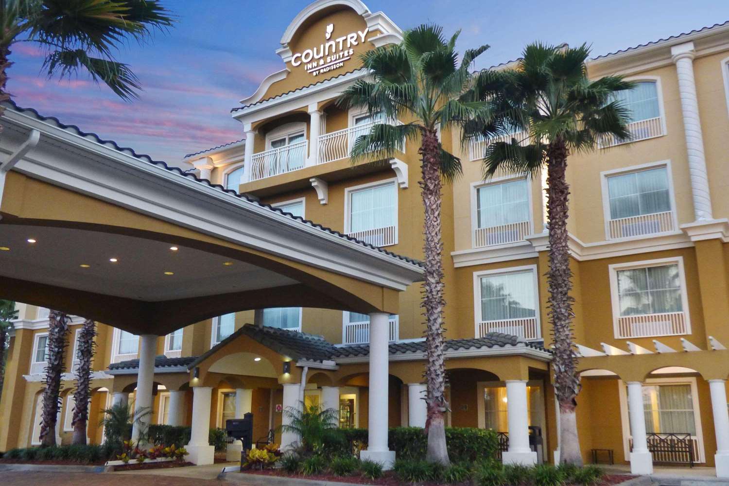 Country Inn & Suites by Radisson, Port Orange-Daytona, FL 2/40