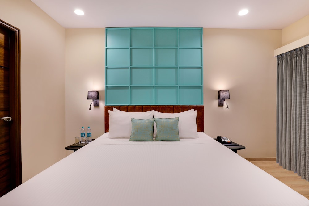Royal Orchid Suites 20/58