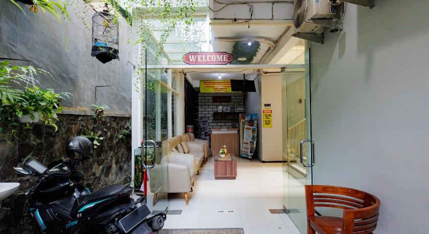 RedDoorz Plus near Malang Town Square 46/50