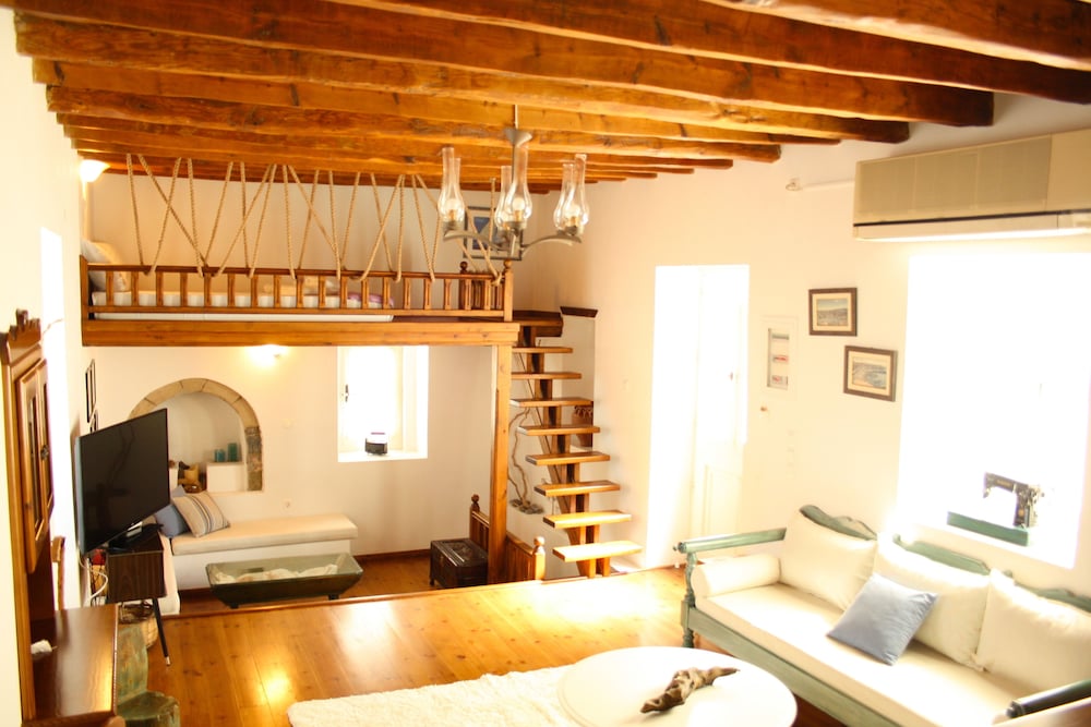Mariakis Luxury Studios 29/42