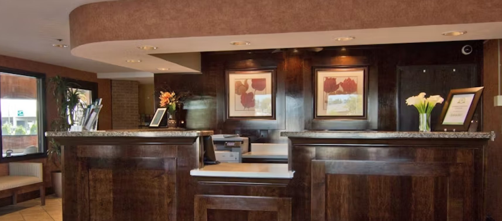 Christopher Inn and Suites 10/39