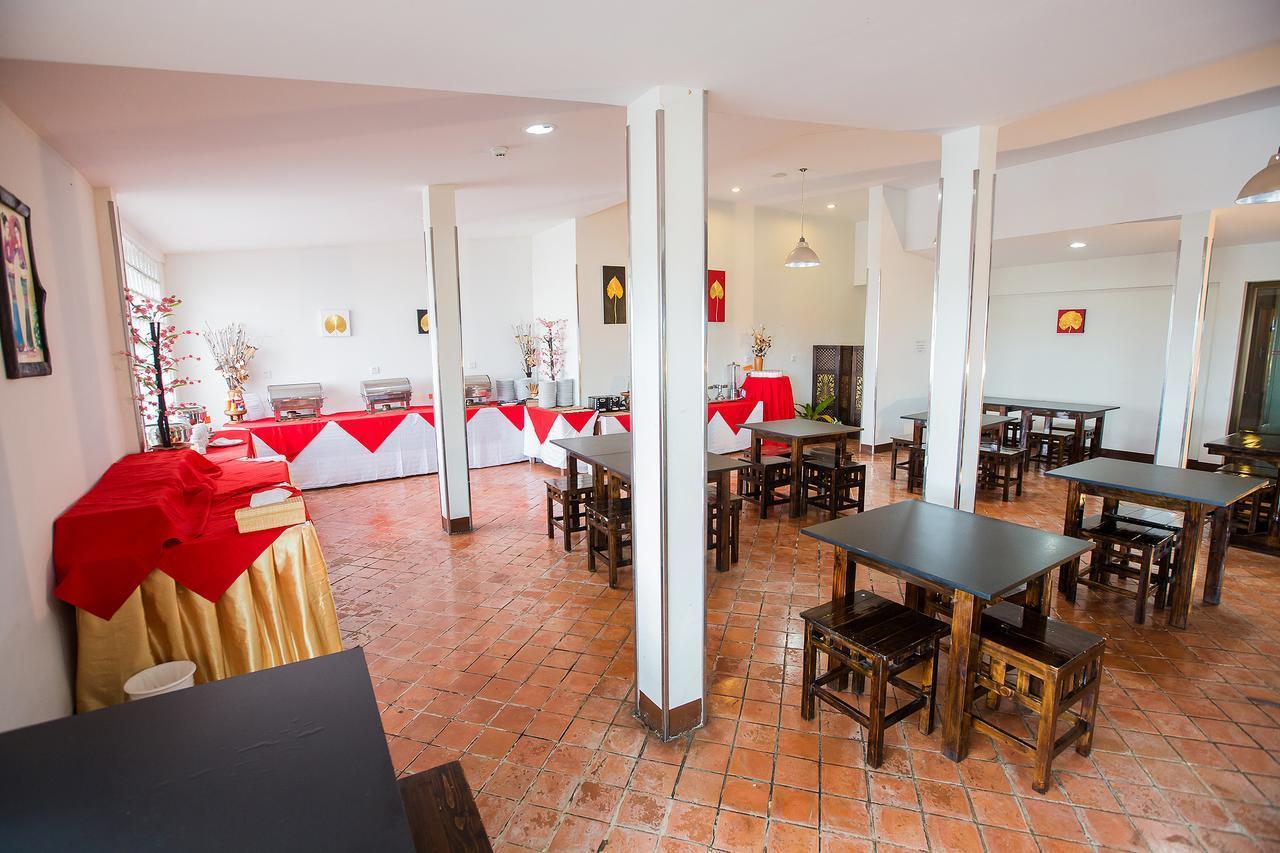 CHIANG ROI 7 DAYS INN 46/51