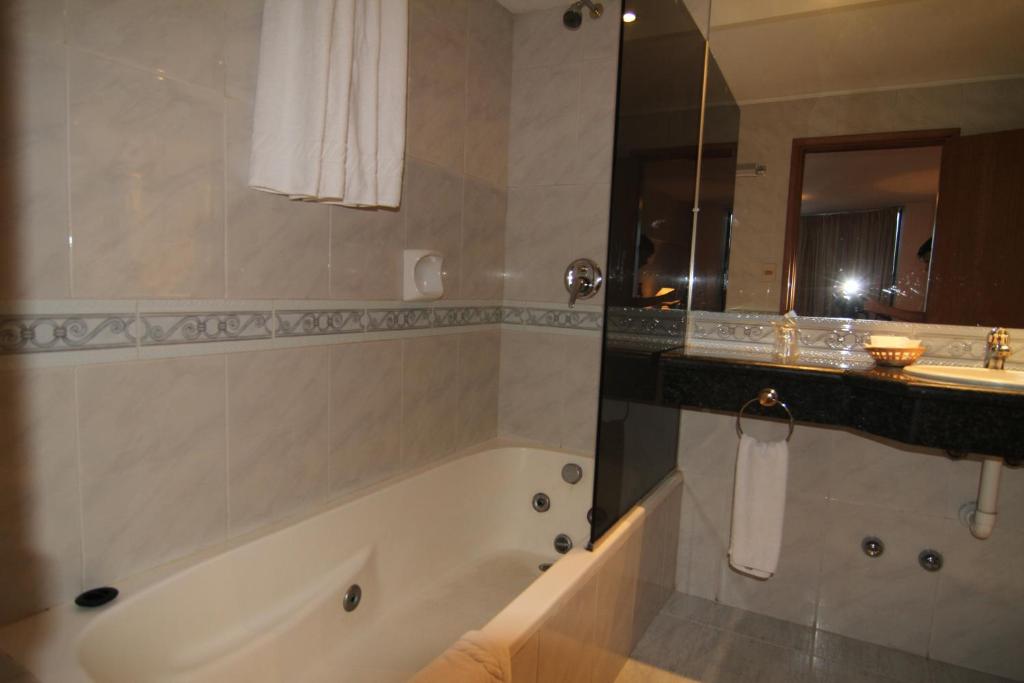 Crystal Palace Hotel 43/49
