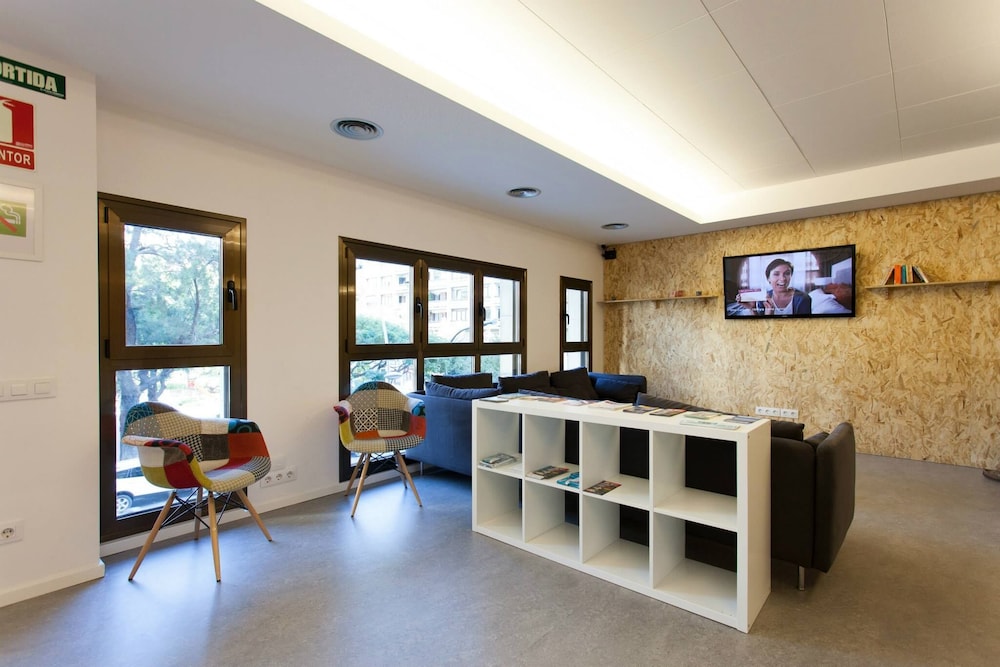 Dream Cube Hostel 18/30