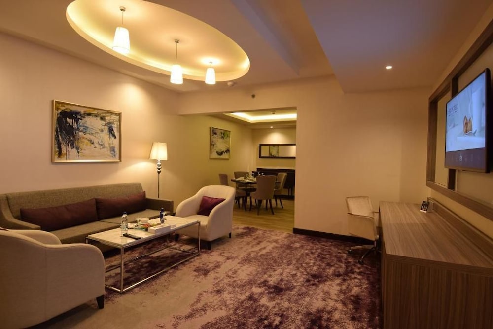 فندق برادايس ايليت التحليه (Paradise Elite Hotel Jeddah) 30/46