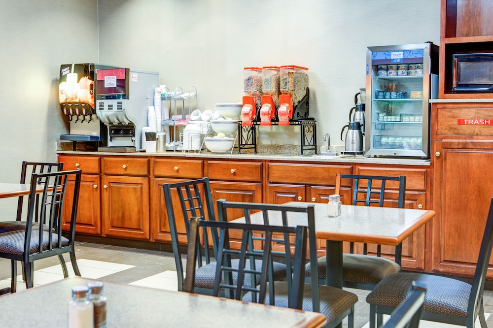 restaurant cafeteria