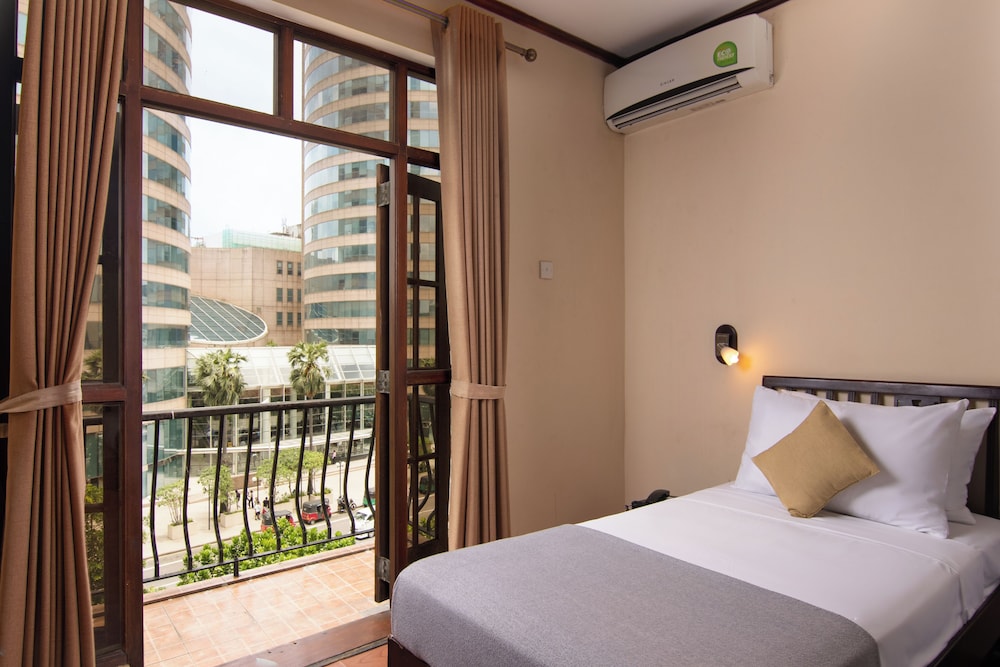 Colombo City Hotel 13/49