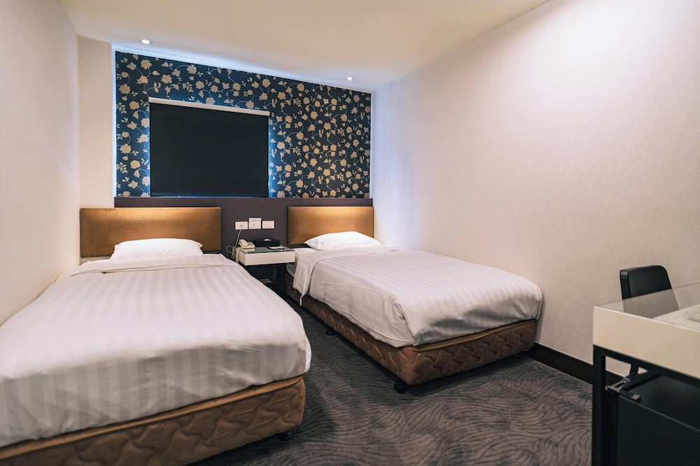 Hotel Puri Ximen Branch 40/65