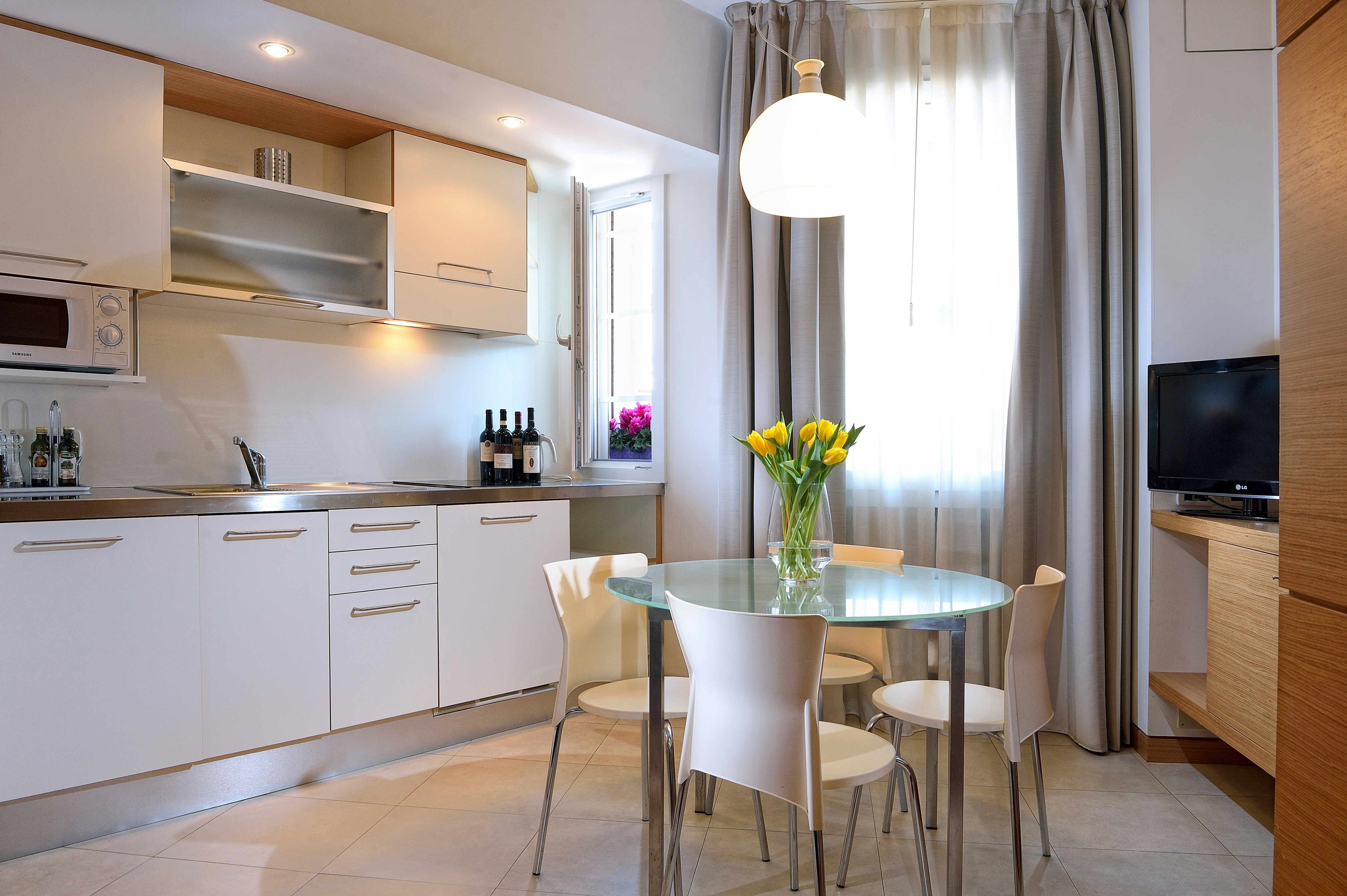 ELITE HOTEL RESIDENCE 60/69