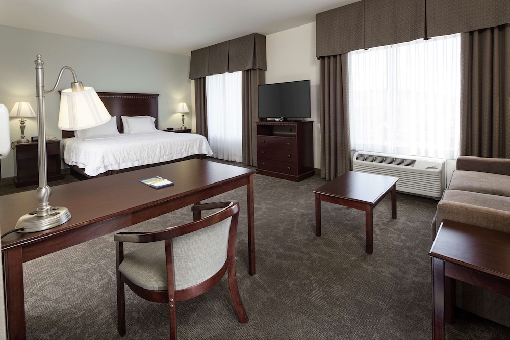 Hampton Inn and Suites Prescott Valley 42/68