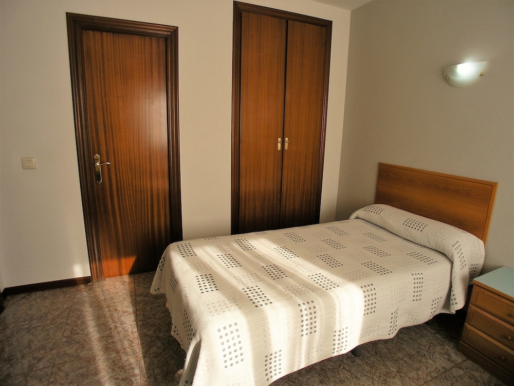 Iraipe Gorbea Hotel 20/48