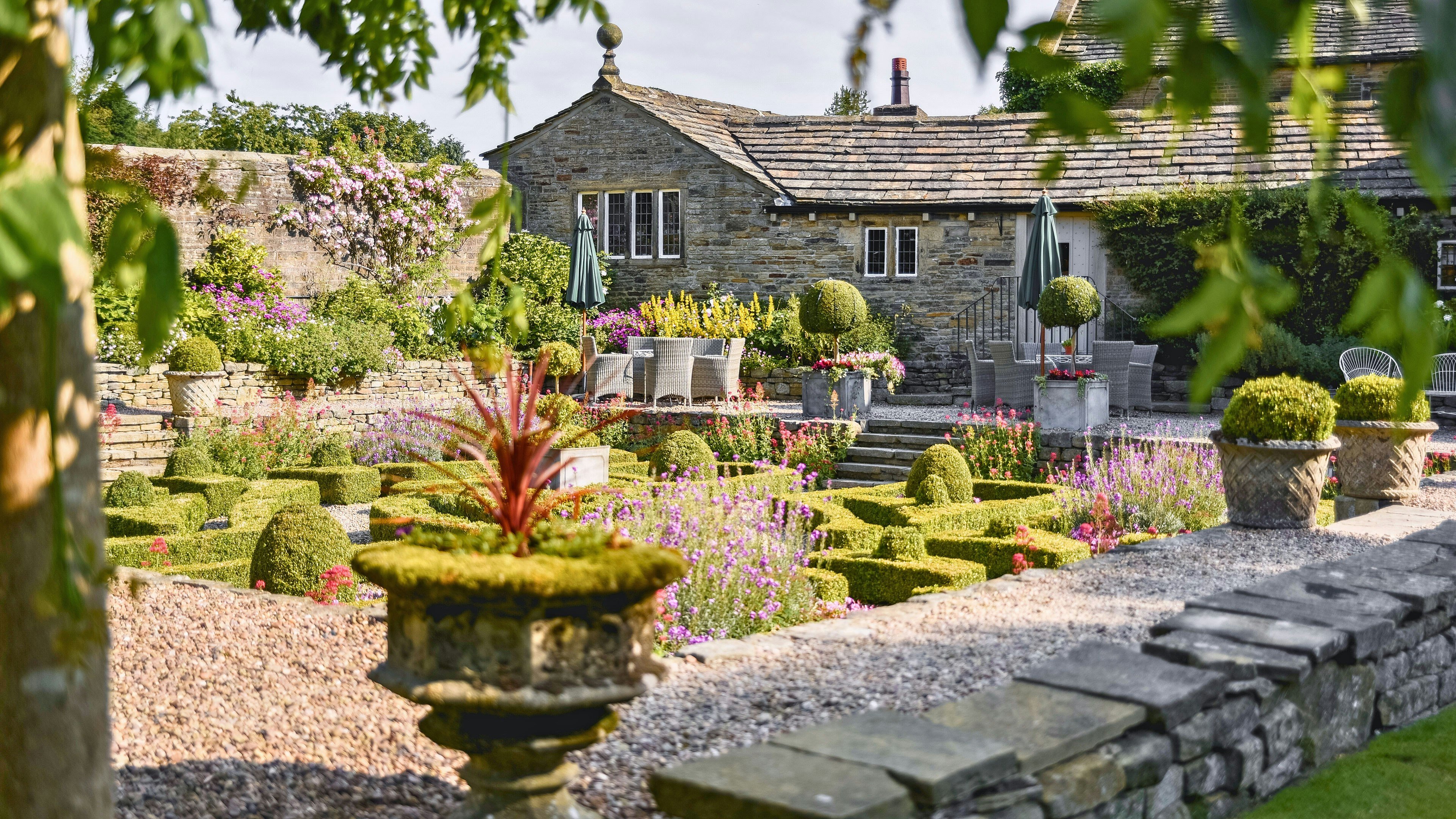 Holdsworth House 34/38
