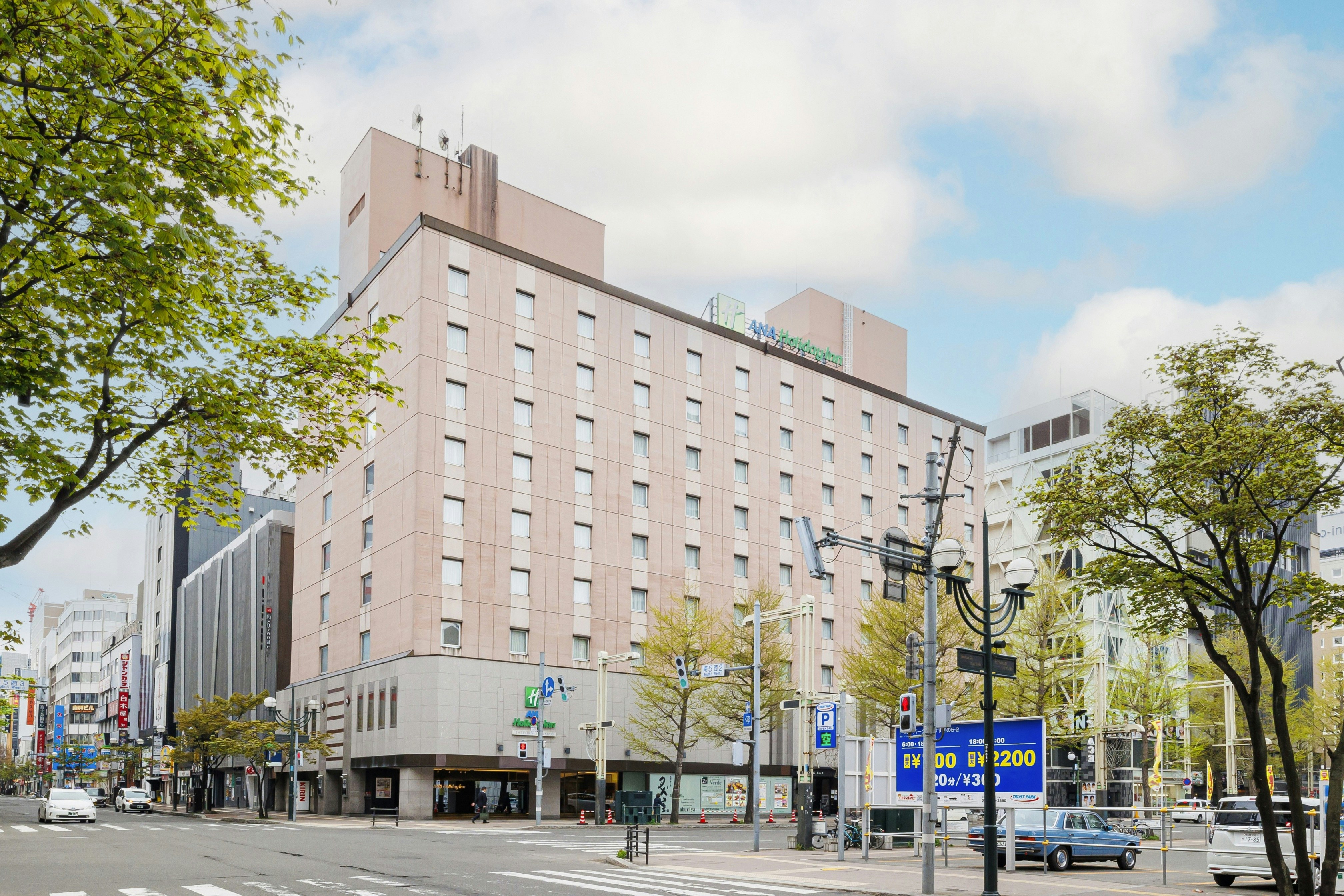 Ana Holiday Inn Sapporo Susukino 64/66
