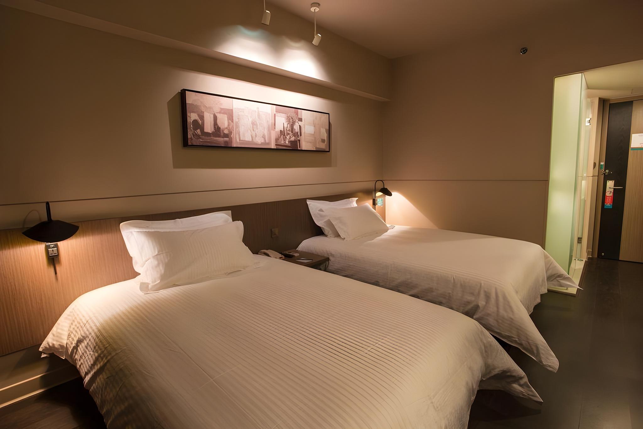STANDARD, TWIN BEDS