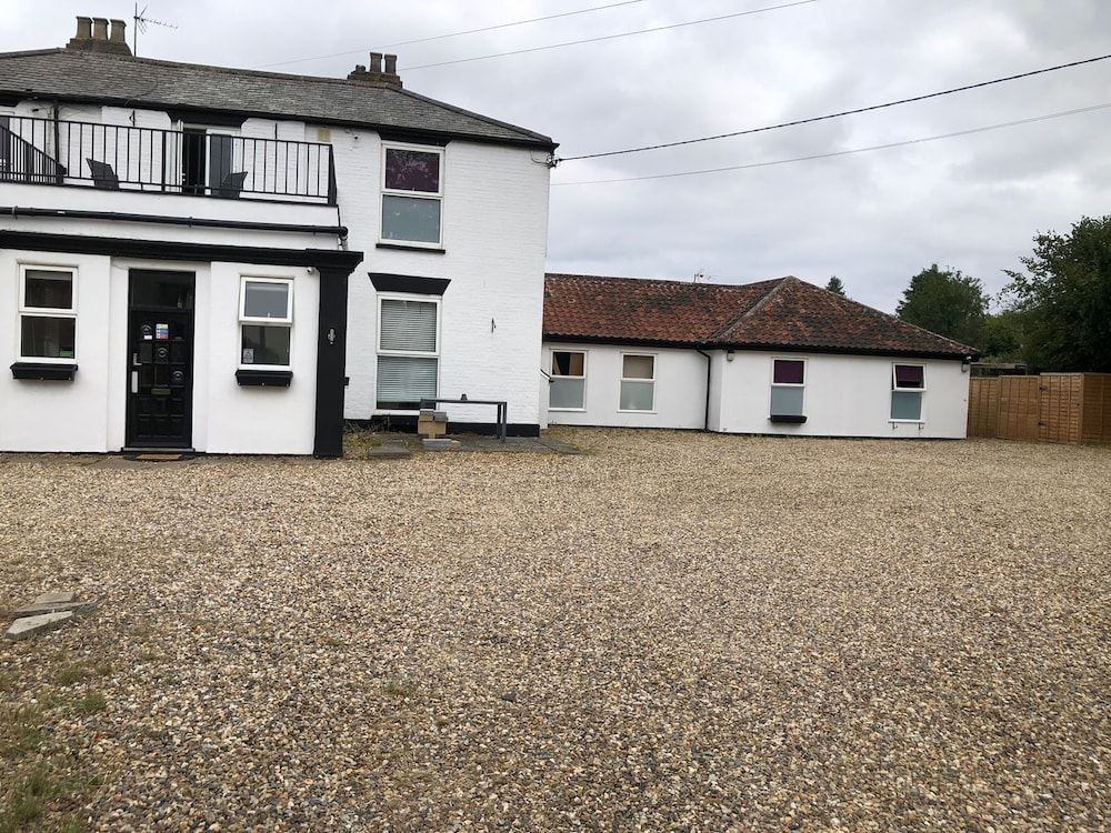 OYO Watton Vibe Hotel 44/50