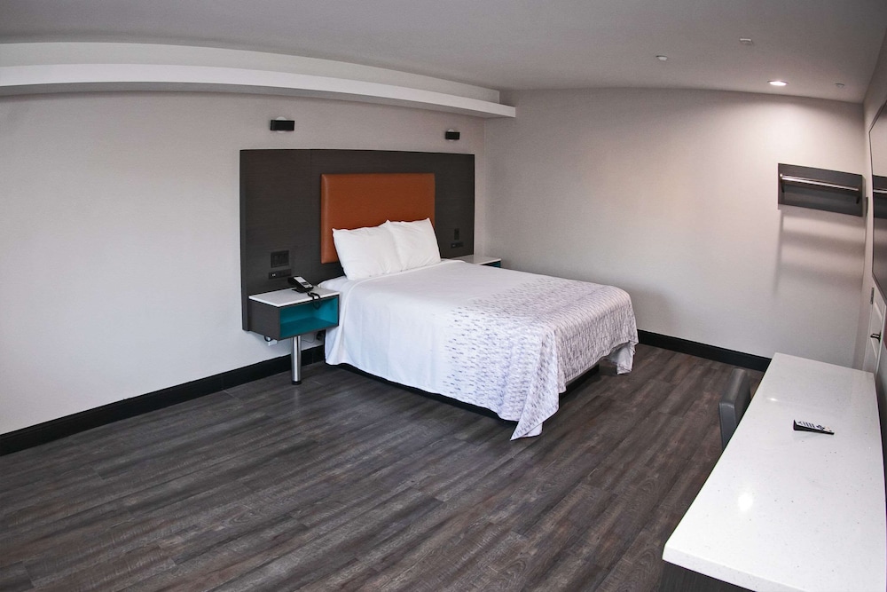 Rodeway Inn South Gate Los Angeles South 6/19