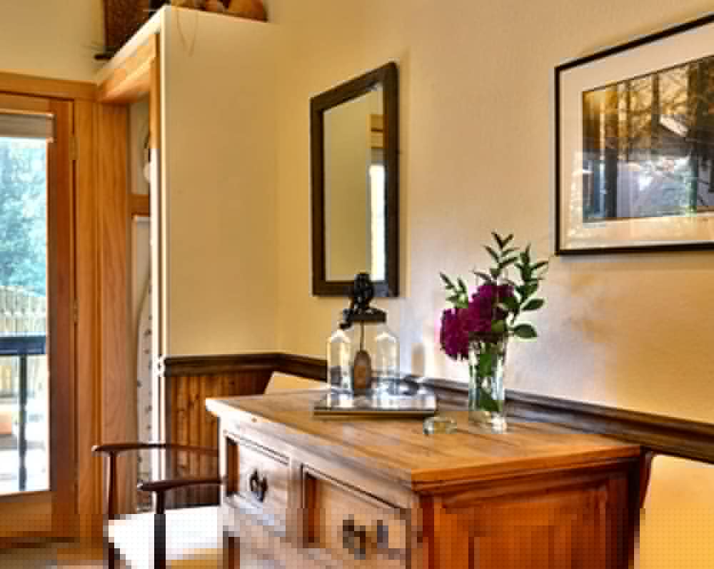 Bent Creek Lodge Bed &amp; Breakfast 12/50