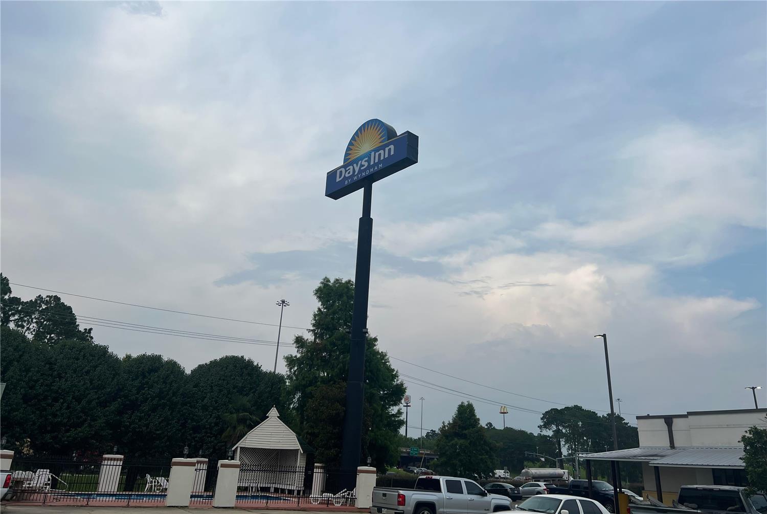 Days Inn by Wyndham Denham Springs-Baton Rouge East 12/16