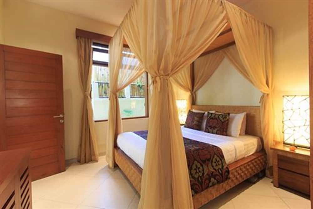 Villa Seriska Seminyak Bali 13/50