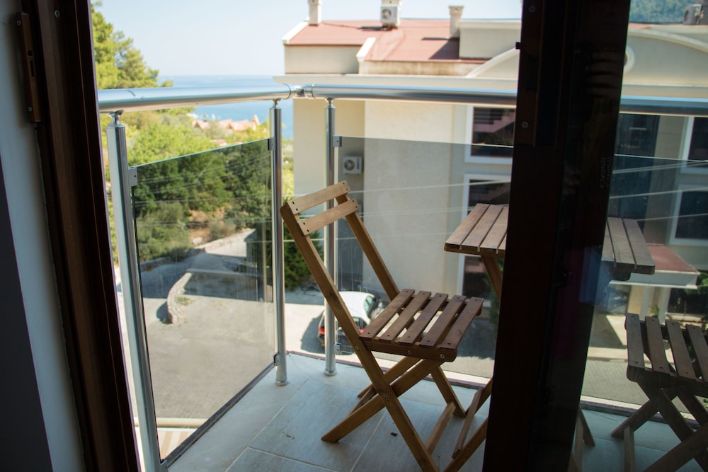 Eden Pyara Hotel Turunc 7/106