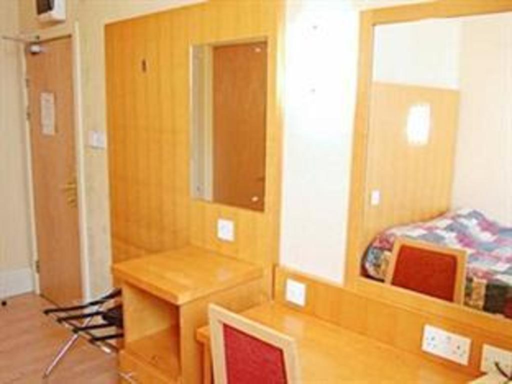 Berkeley Court 4/15