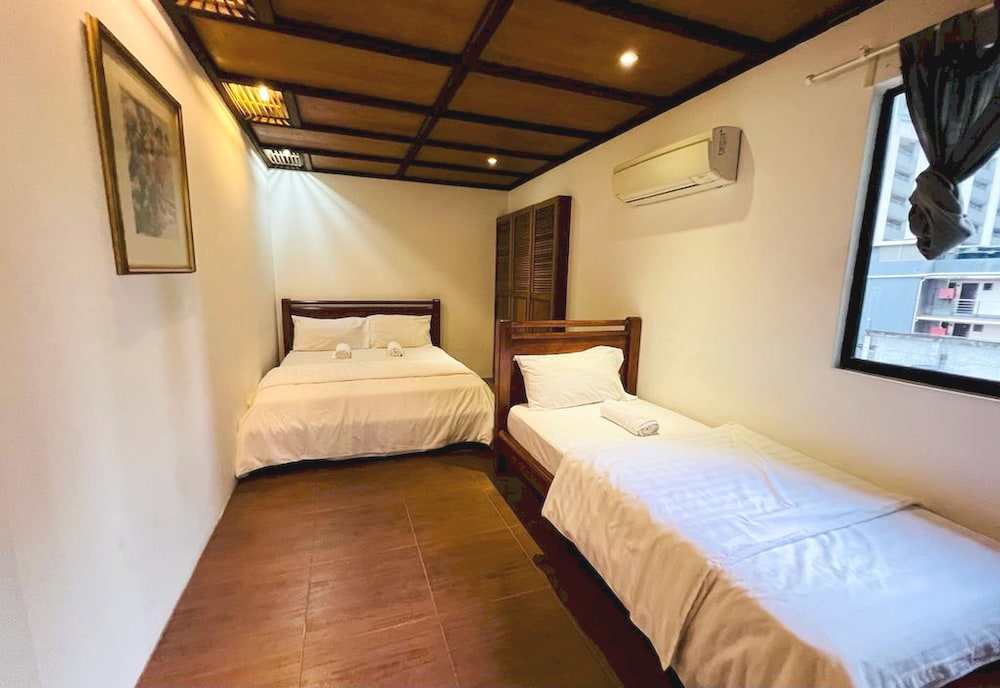 Hotel O I.villa Inn 16/56