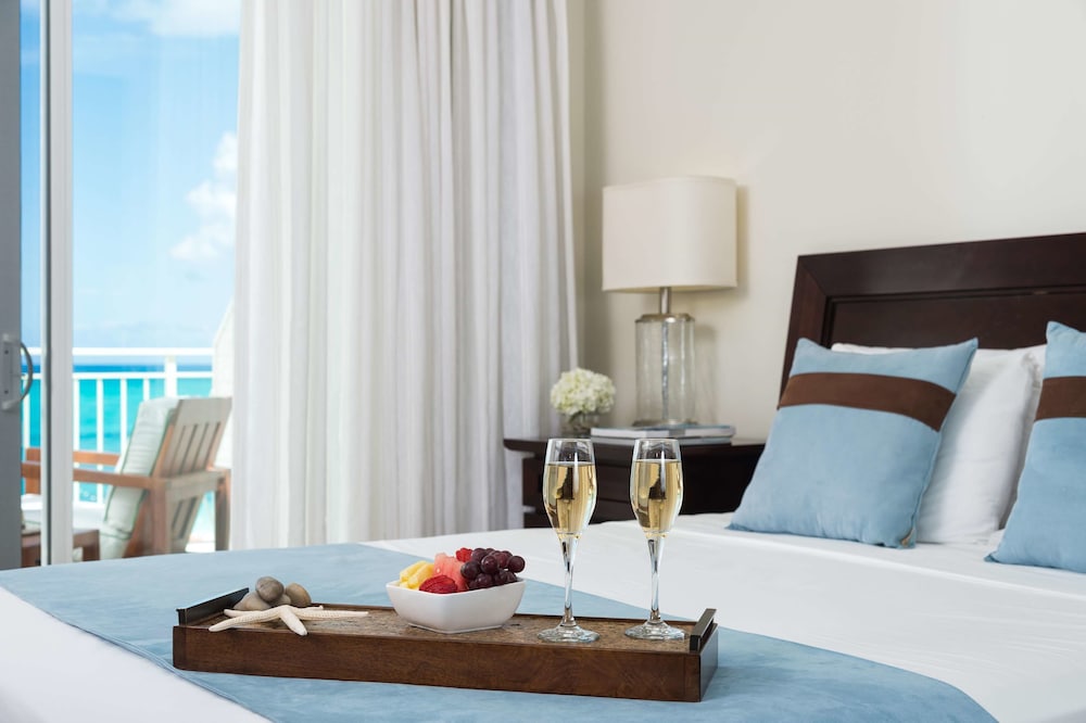 3 BEDROOMS, PREMIER, SUITE, OCEAN FRONT