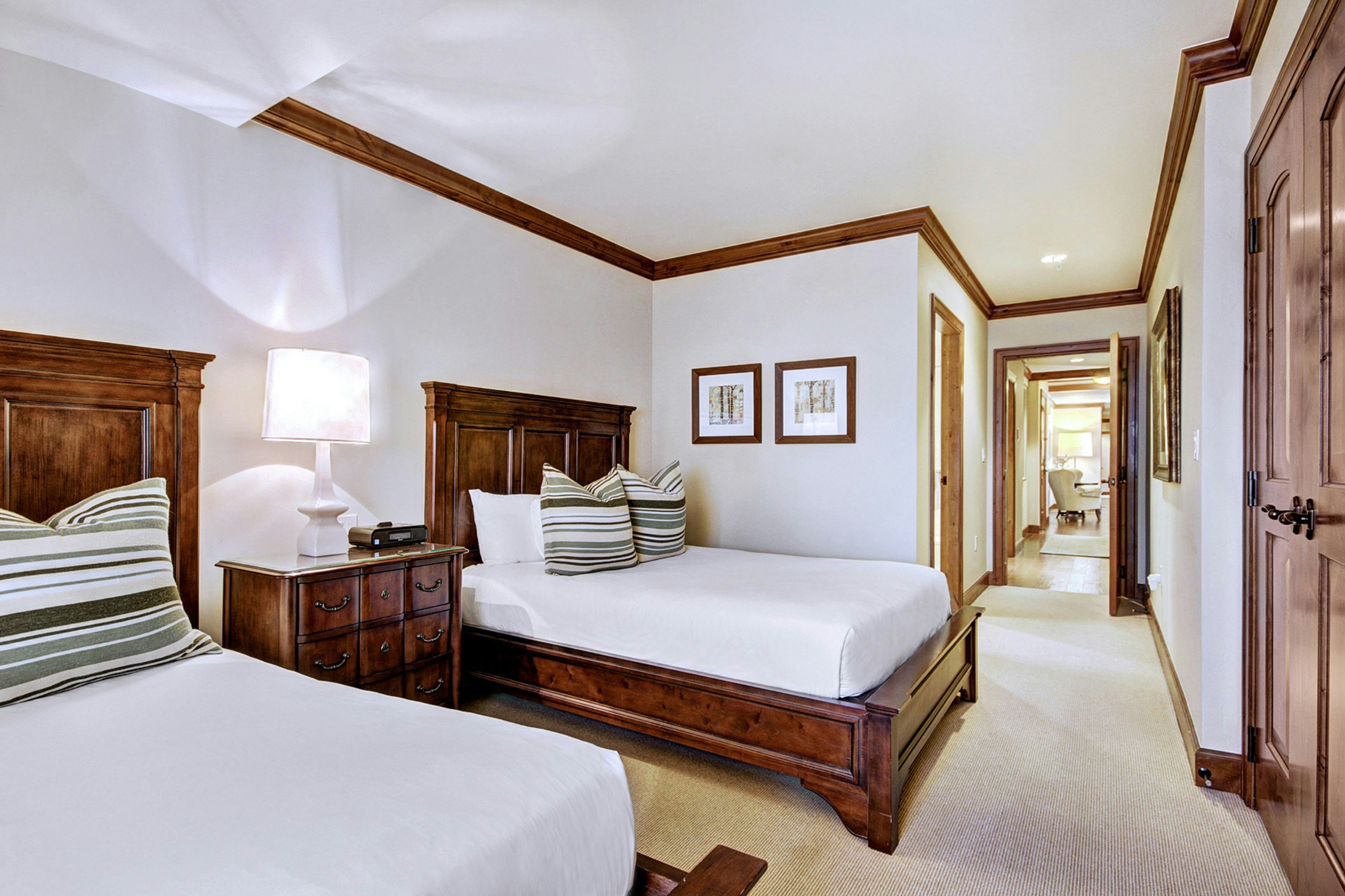 Vail Resorts' Legendary Lodging at Ritz-Carlton Residences 17/50