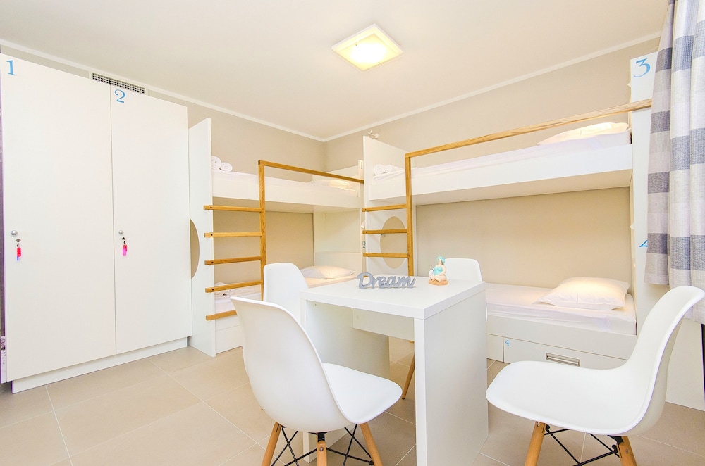 Hostel Dvor 23/44