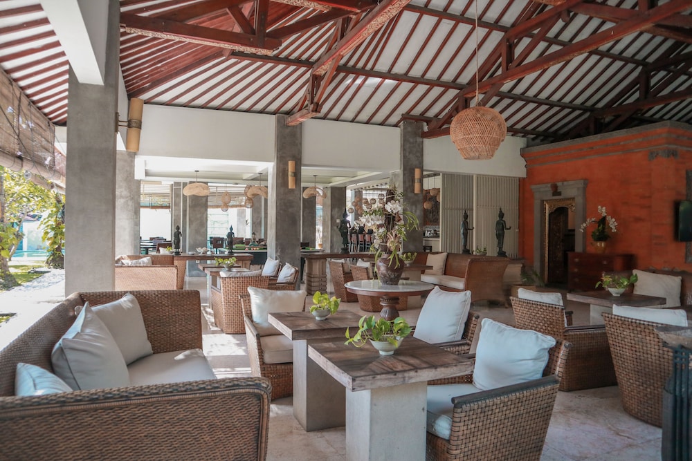 The Cakra Hotel 23/42