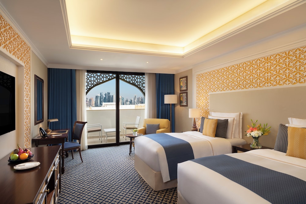 Superior, King Bed, Souq Piazza View