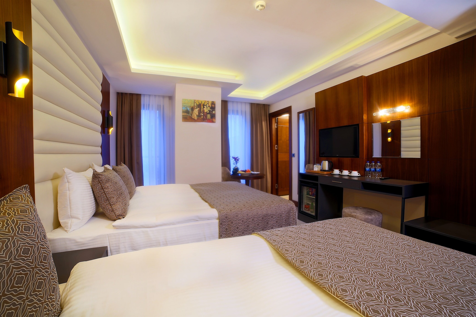 ROOM, TRIPLE