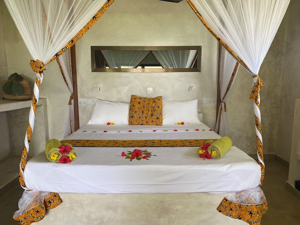 Blue Reef Sport And Fishing Lodge & Bungalows 11/49