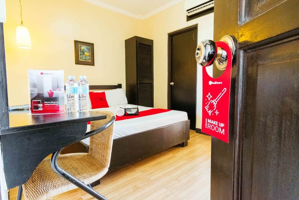Reddoorz Plus The Ridge Tagaytay City 10/23